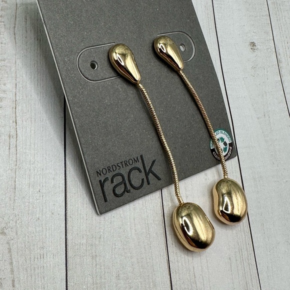 !!Host Pick!!  NWT Nordstrom Rack Goldtone Dangle Earrings - Picture 7 of 9